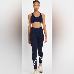 TORY BURCH WEIGHTLESS CHEVRON LEGGINGS